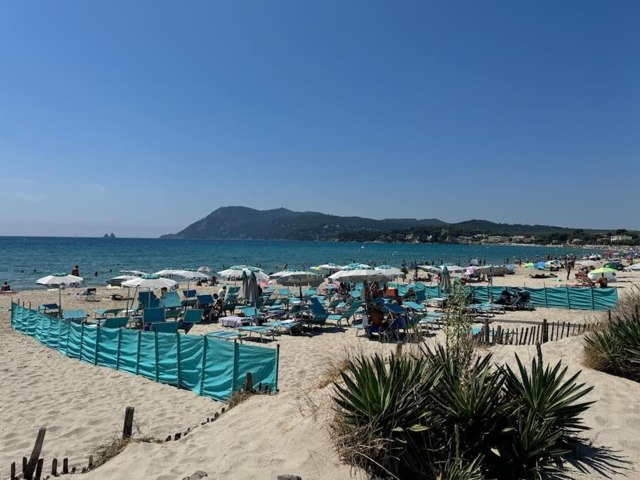 Appart Cosy, Piscine, Clim, Parking Prive - Proche Plage - Arrivee Autonome - Lit Queen Size La Seyne-sur-Mer Exterior photo