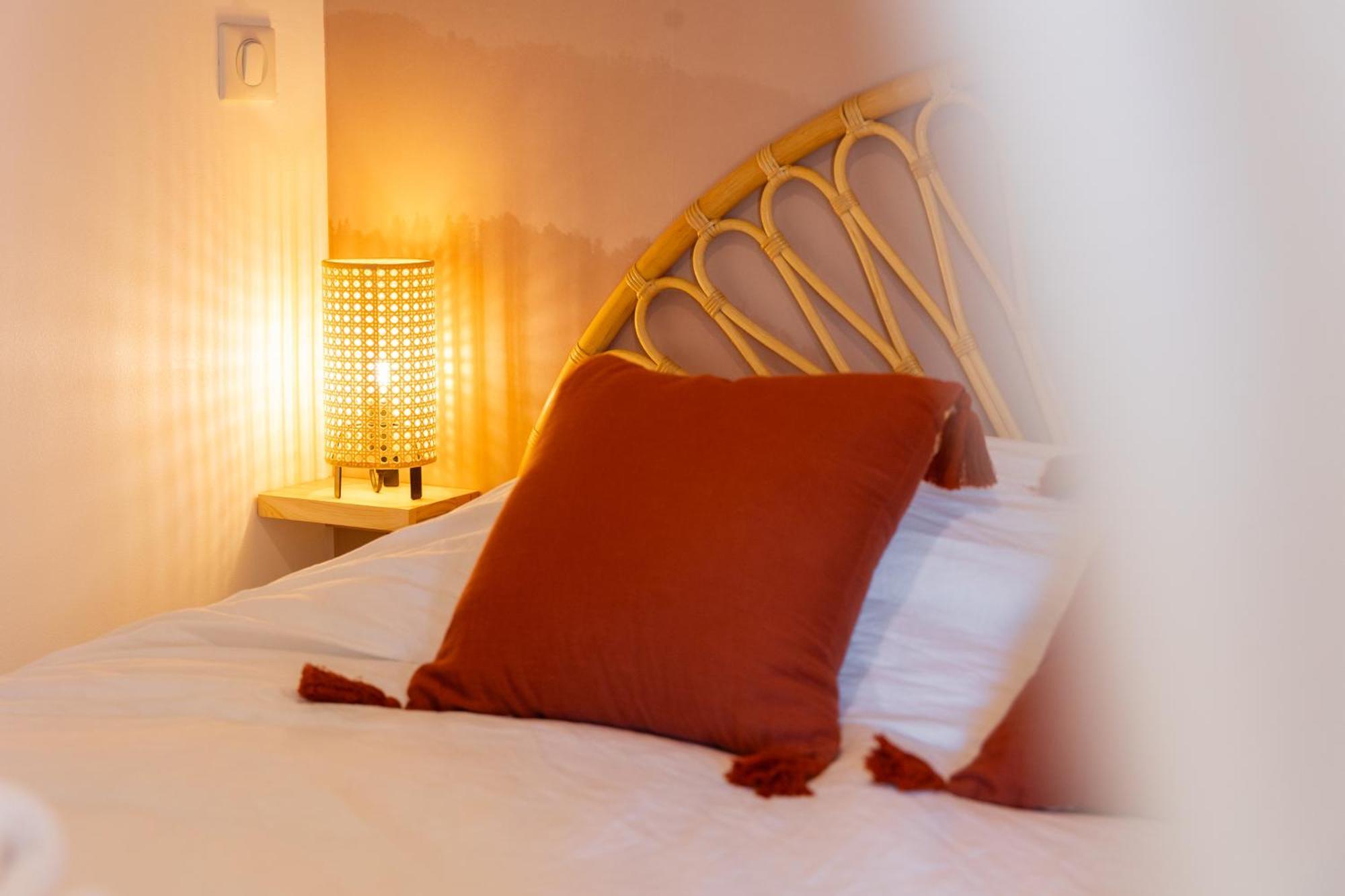 Appart Cosy, Piscine, Clim, Parking Prive - Proche Plage - Arrivee Autonome - Lit Queen Size La Seyne-sur-Mer Exterior photo